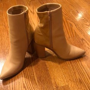 Beige Lulu heel